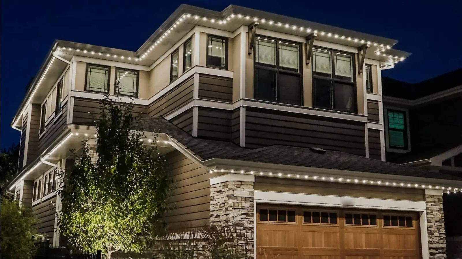 The Benefits of LED Lighting and Why Gemstone Lights are a Smart Choice
