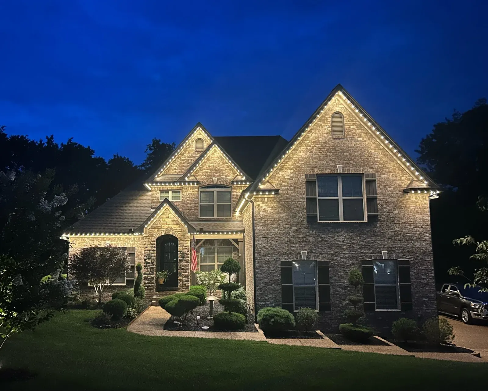 Modern Outdoor Lighting for Older Homes